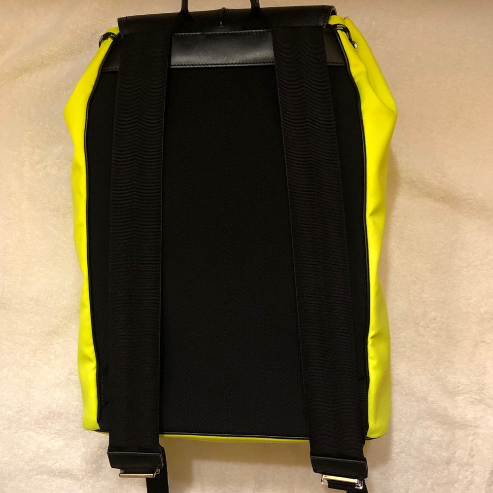 Dior backpack- fluorescent yellow. New - Picture 3 of 5